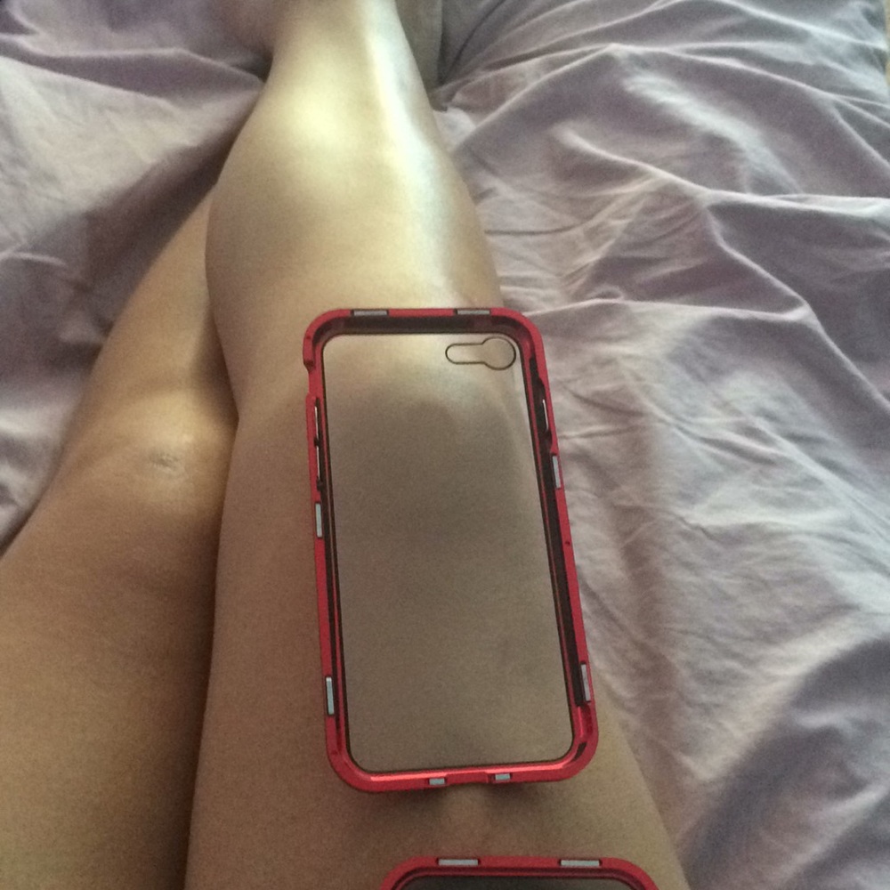 iPhone Magnetic case - Picture 3 of 5